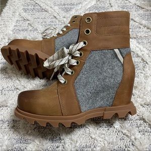 *HOLD* for maleikab - NWT Sorel Lexie Wedge camel color boots size 6